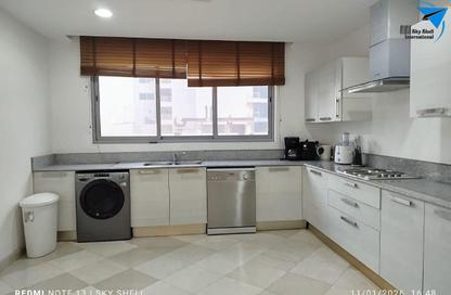 Apartment - 2 Bedrooms - 2 Bathrooms for rent in Al Juffair - Capital Governorate