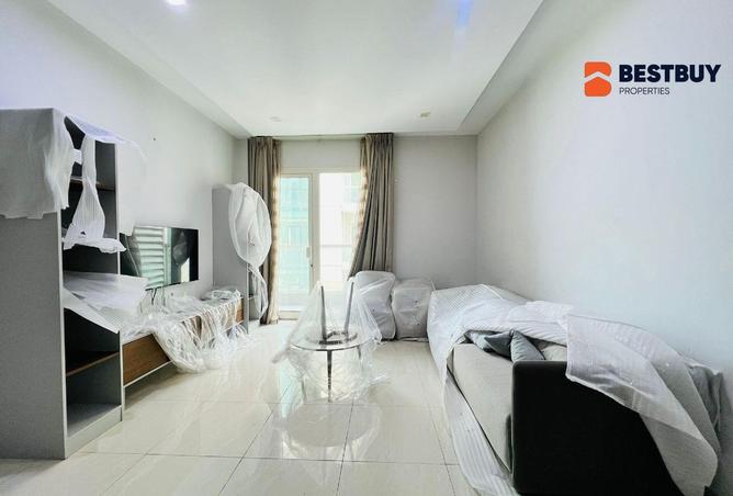 1002454 - Property Image 2