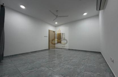 Apartment - 2 - 2 for rent in Gudaibiya - Manama - Capital Governorate