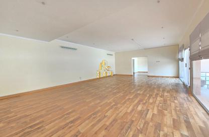 Villa - 5 Bedrooms - 5 Bathrooms for rent in Jannusan - Northern Governorate