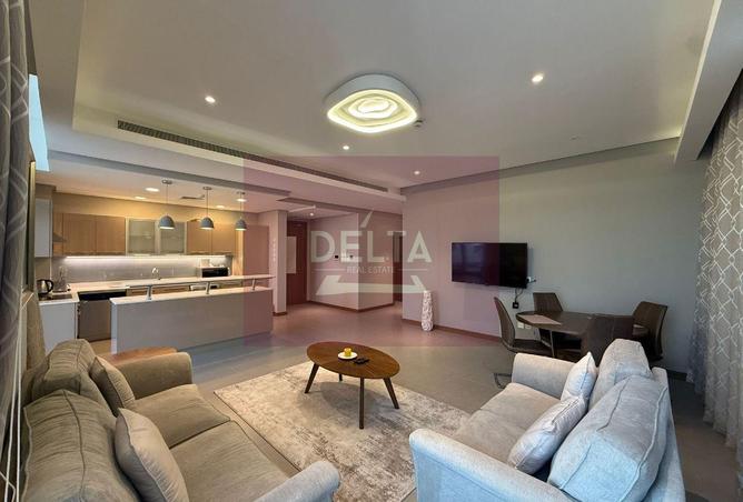 989222 - Property Image 2