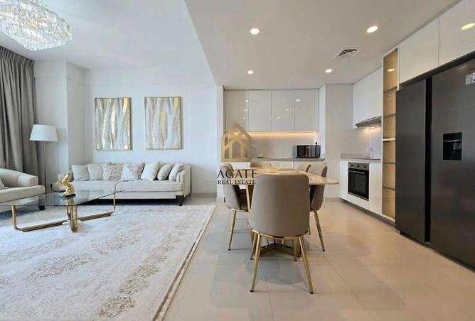 990673 - Property Image 2