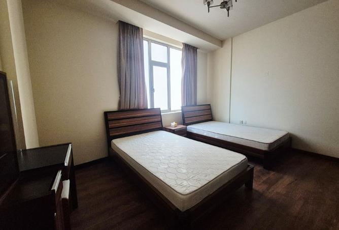 988394 - Property Image 3