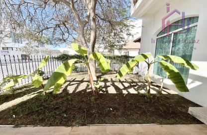Villa - 4 Bedrooms - 5 Bathrooms for rent in Saar - Northern Governorate