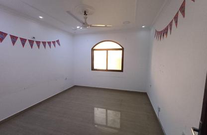 Apartment - 2 Bedrooms - 2 Bathrooms for rent in Arad - Muharraq Governorate