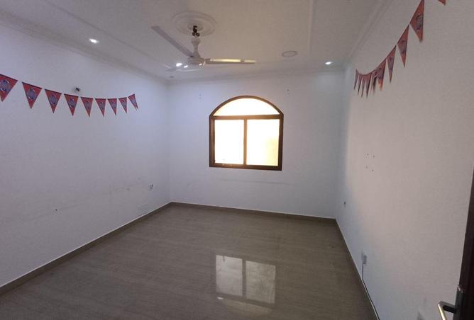 53242700 - Property Main Image