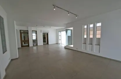 Villa - 4 Bedrooms - 4 Bathrooms for rent in Bu Ashira - Capital Governorate