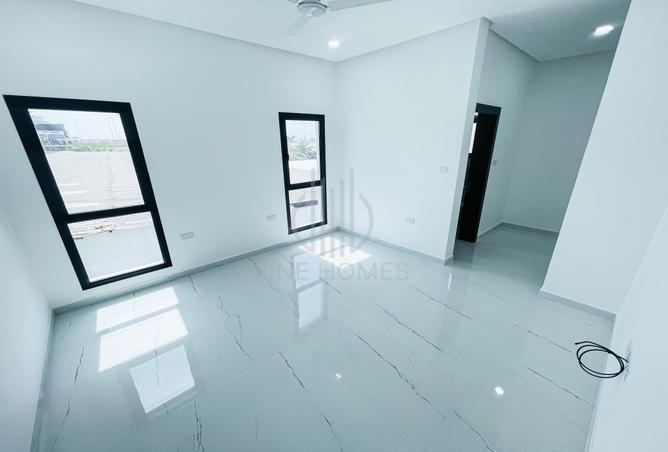 1001482 - Property Image 2