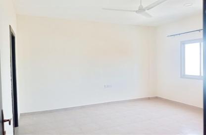 Apartment - 3 Bedrooms - 2 Bathrooms for rent in Tubli - Central Governorate