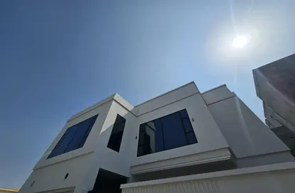 Villa - 5 Bedrooms - 6 Bathrooms for sale in Janabiya - Northern Governorate