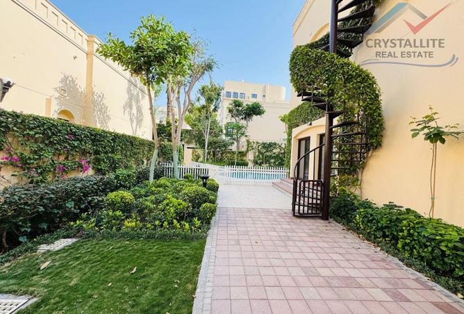 54424704 - Property Image 2