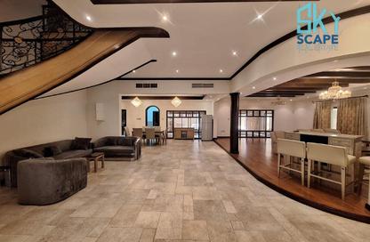 Villa - 4 - 5 for rent in Al Juffair - Capital Governorate