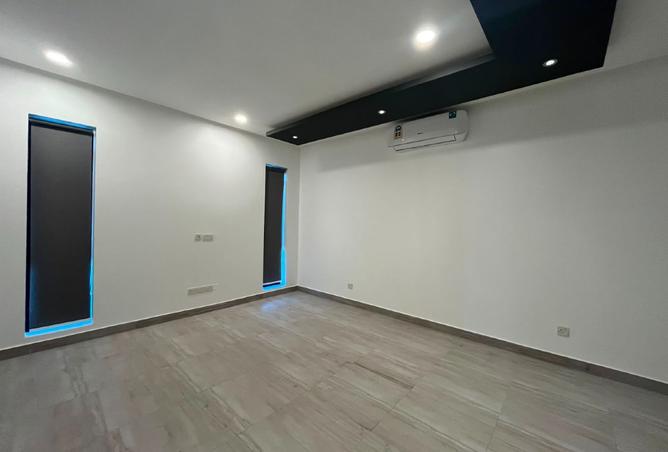 55802059 - Property Image 2