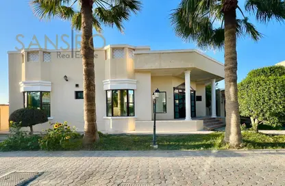 Villa - 4 Bedrooms - 4 Bathrooms for rent in Janabiya - Northern Governorate