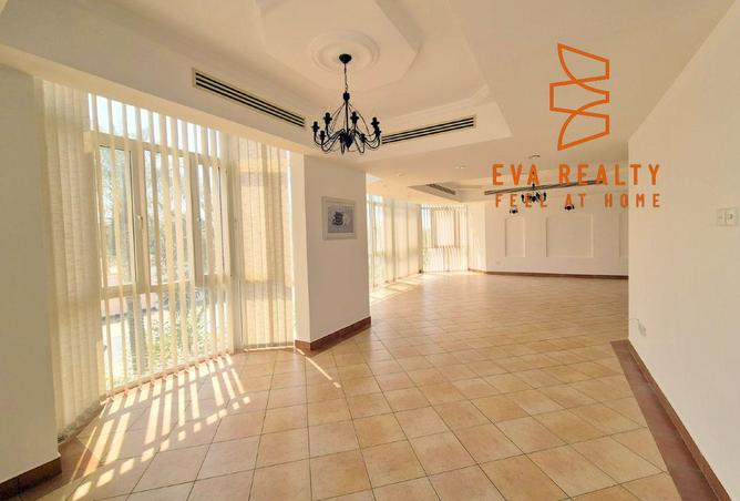 55921779 - Property Image 3