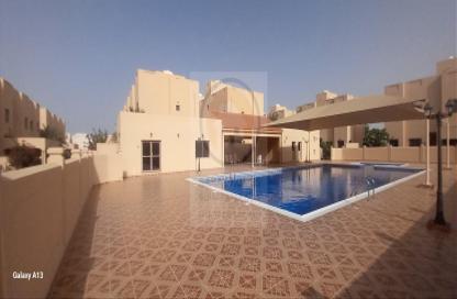 Villa - 4 Bedrooms - 5 Bathrooms for rent in Janabiya - Northern Governorate