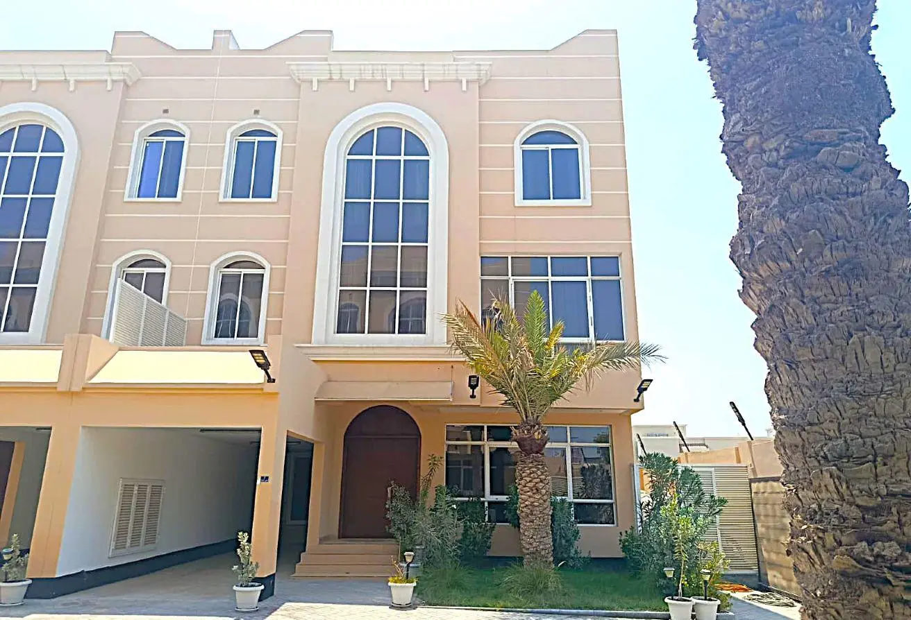 53241048 - Property Main Image