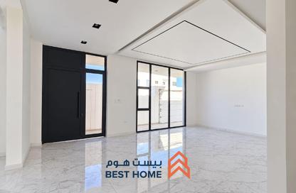 Villa - 4 - 6 for sale in Saar - Northern Governorate