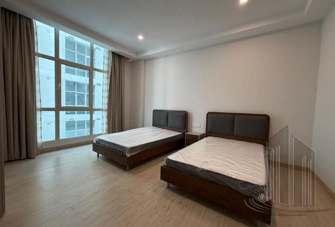 993598 - Property Image 2