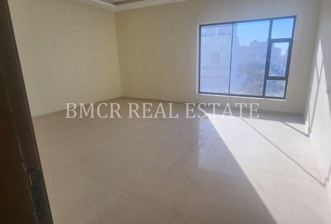 51692345 - صورة العقار 2