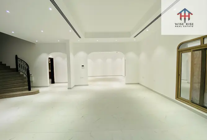 57237853 - Property Image 2