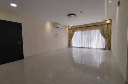 Apartment - 2 Bedrooms - 2 Bathrooms for rent in Hidd - Muharraq Governorate
