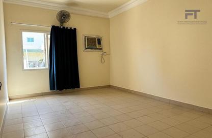 Apartment - 2 Bedrooms - 2 Bathrooms for rent in Salmaniya - Manama - Capital Governorate Apartment - 2 Bedrooms - 2 Bathrooms for rent in Salmaniya - Manama - Capital Governorate