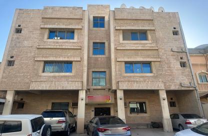 عمارة بالكامل - 8 غرف نوم - 8 حمامات للبيع في الحد - المحرق عمارة بالكامل - 8 غرف نوم - 8 حمامات للبيع في الحد - المحرق