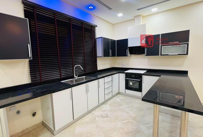 1002936 - Property Image 2