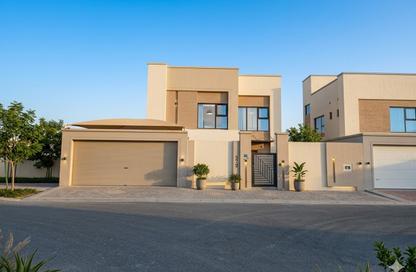 Villa - 4 - 6 for sale in Dumistan - Northern Governorate