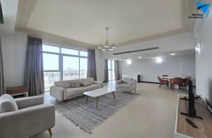 Apartment - 2 Bedrooms - 2 Bathrooms for rent in Mahooz - Manama - Capital Governorate