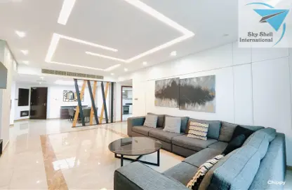 Apartment - 3 Bedrooms - 4 Bathrooms for rent in Busaiteen - Muharraq Governorate