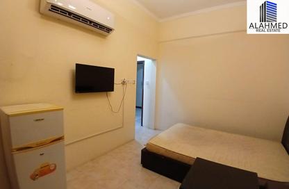 Apartment - Studio - 1 Bathroom for rent in Busaiteen - Muharraq Governorate