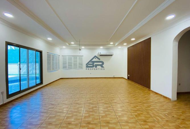 54371263 - Property Main Image