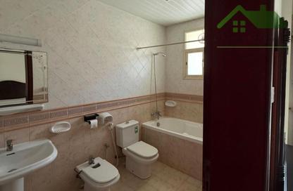 Apartment - 2 Bedrooms - 2 Bathrooms for rent in Al Juffair - Capital Governorate