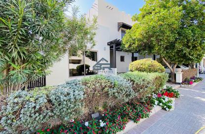 Compound - 4 Bedrooms - 4 Bathrooms for rent in Janabiya - Northern Governorate