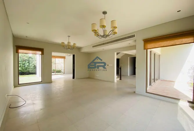 996902 - Property Image 2