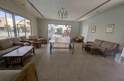 Villa - 5 Bedrooms - 5 Bathrooms for rent in Janabiya - Northern Governorate