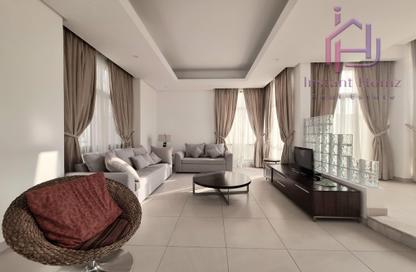 Villa - 3 Bedrooms - 4 Bathrooms for rent in Janabiya - Northern Governorate Villa - 3 Bedrooms - 4 Bathrooms for rent in Janabiya - Northern Governorate