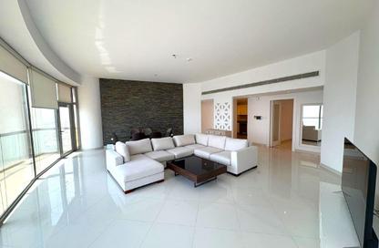 Apartment - 2 Bedrooms - 3 Bathrooms for rent in Sanabis - Manama - Capital Governorate