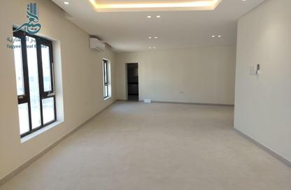 Apartment - 2 Bedrooms - 2 Bathrooms for rent in Saar - Northern Governorate