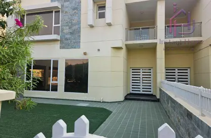 Villa - 4 Bedrooms - 4 Bathrooms for rent in Janabiya - Northern Governorate