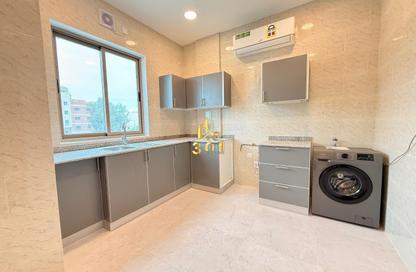 Apartment - 2 Bedrooms - 2 Bathrooms for rent in Al Burhama - Manama - Capital Governorate Apartment - 2 Bedrooms - 2 Bathrooms for rent in Al Burhama - Manama - Capital Governorate