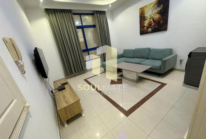 989645 - Property Main Image