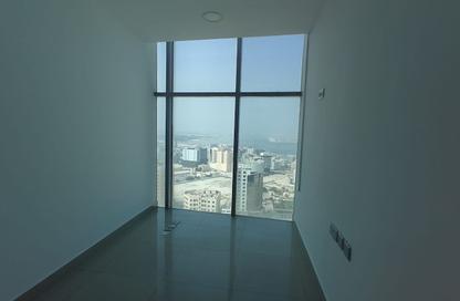 Office Space - Studio - 2 for rent in Seef - Capital Governorate