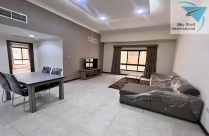 Apartment - 2 Bedrooms - 2 Bathrooms for rent in Al Juffair - Capital Governorate