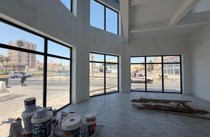 Shop - Studio - 1 for rent in Muharraq - Muharraq Governorate