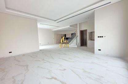 Villa - 4 Bedrooms - 6 Bathrooms for sale in Bu Quwah - Northern Governorate Villa - 4 Bedrooms - 6 Bathrooms for sale in Bu Quwah - Northern Governorate