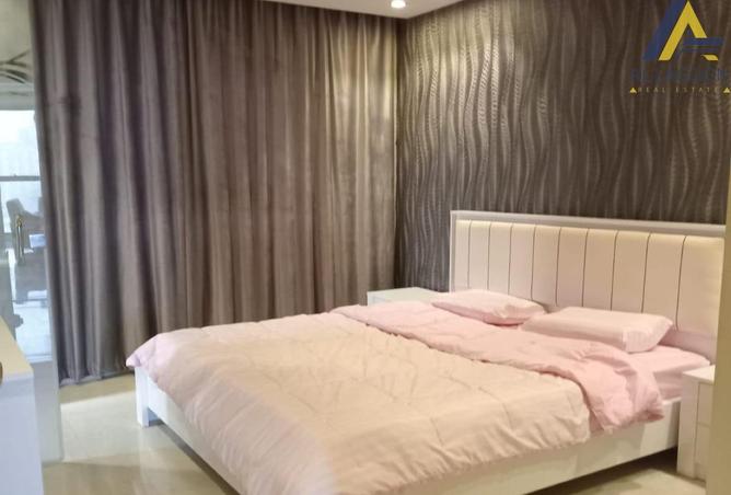 982211 - Property Image 2