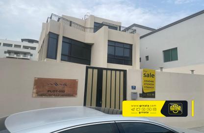 فيلا - 5 - 7+ للبيع في جزيرة تالا - أمواج - المحرق
